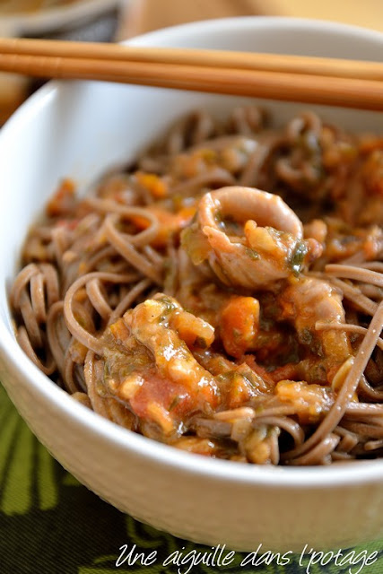 Nouilles soba, calamars aux tomates confites Guyader