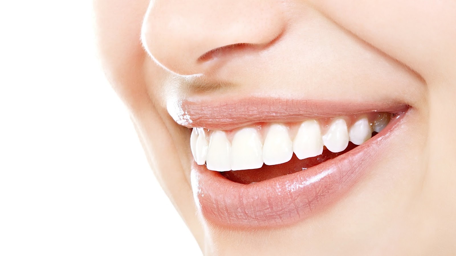 Natural Ways to Keep Teeth Strong