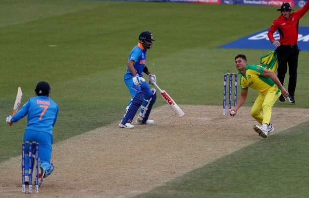 இந்தியா v ஆஸ்திரேலியா: ஆஸ்திரேலியாவுக்கு 'சாதனை இலக்கு' நிர்ணயித்தது இந்தியா 1