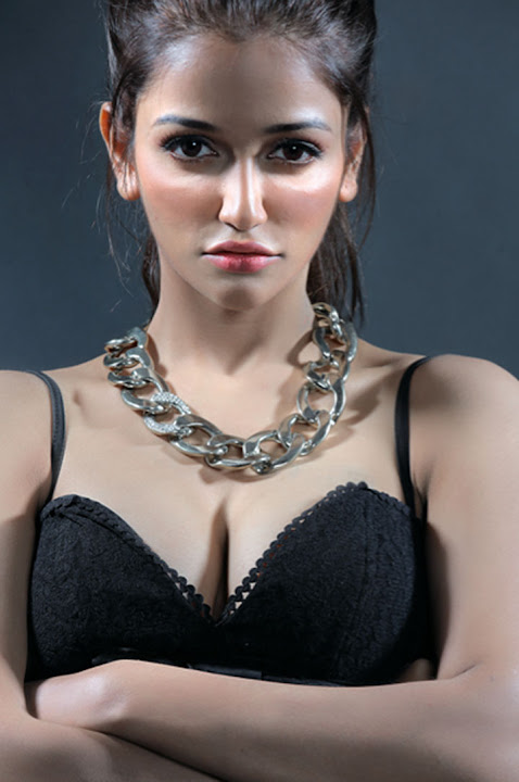 anaika soti hot pics