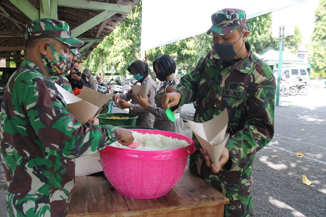 Dapur Umum TNI Polri Di Sragen Mengepul Lagi Dapur Umum TNI Polri Di Sragen Mengepul Lagi
