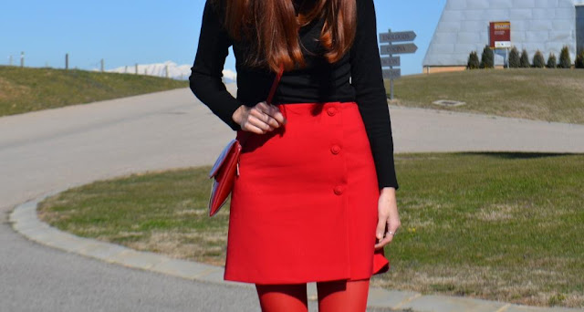 Mini RED Skirt - Look 60's - Mi vida en rojo