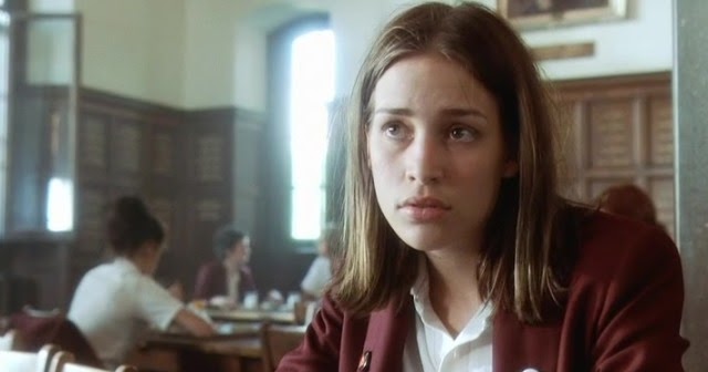 Piper Perabo Movies And Tv Shows Movie and TV Cast Screencaps: Piper Perabo as Pauline (Paulie) Oster in