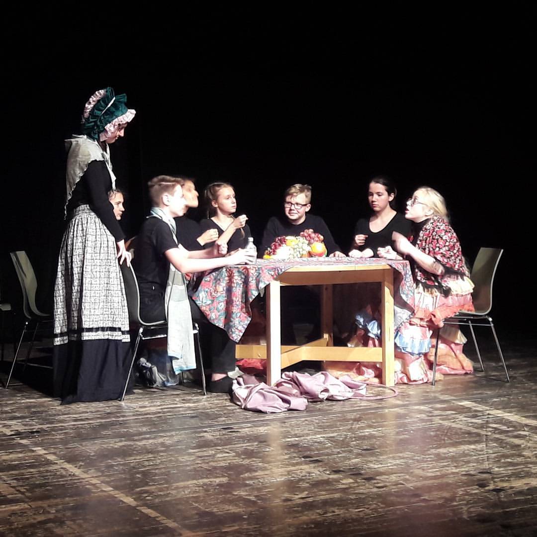 тимковичский народный театр. театральный коллектив старшая группа. чебоксары. театр студия карусель г. народный театр студия.