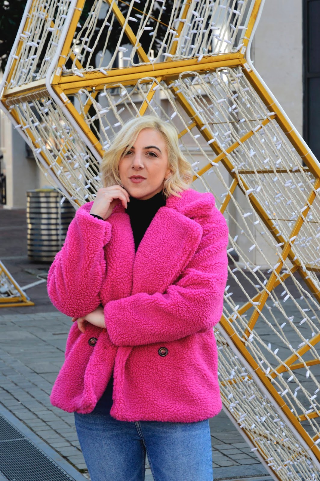 HOW TO WEAR PINK TEDDY COAT The Nine by Ivana
