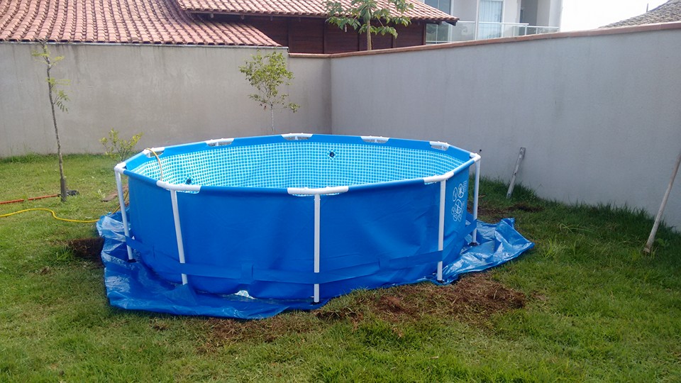 DO IT YOURSELF Deck Pool Idea! Handy DIY