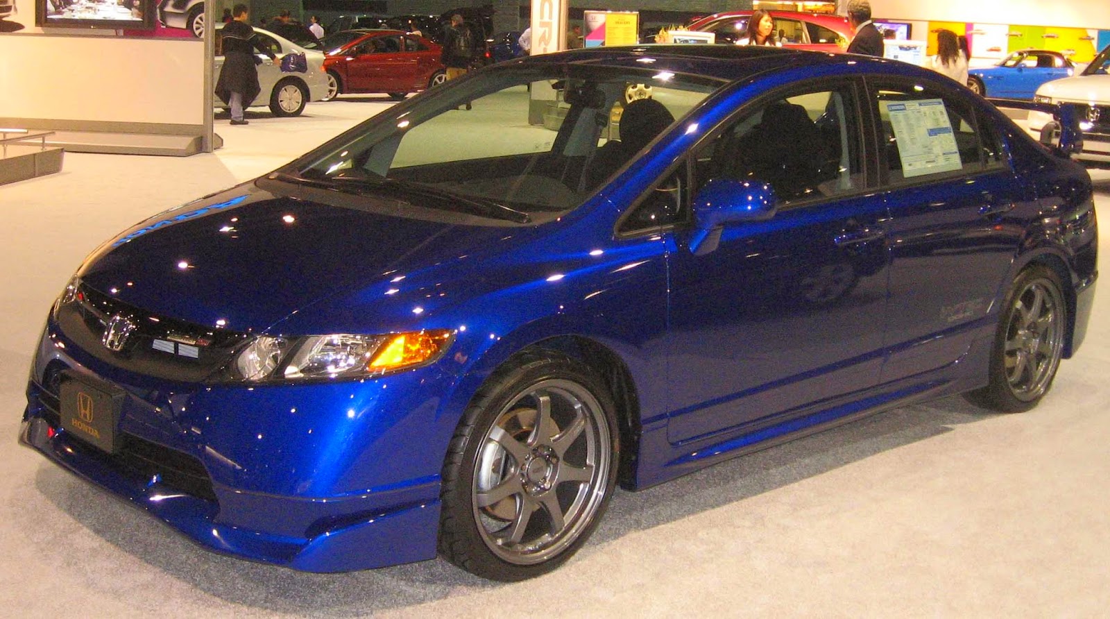Welcome to Cars Lovers Place : HONDA CIVIC SI IN THE US STARTING $23,680