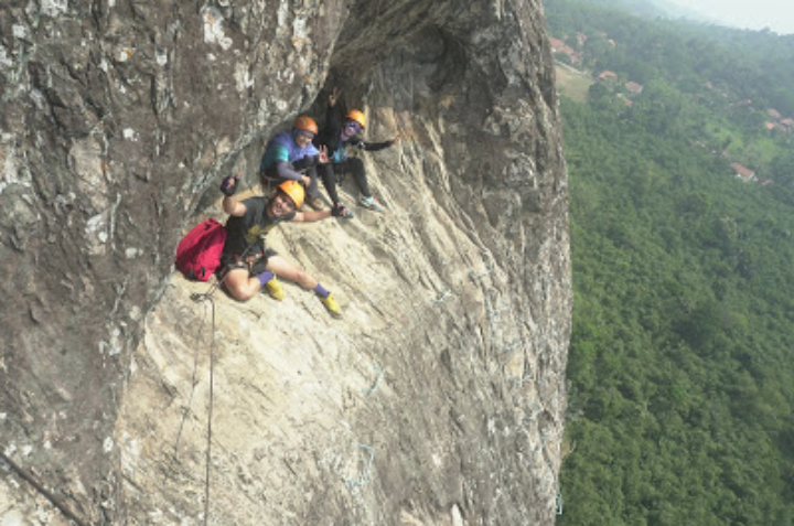 Via Ferrata Gunung Parang Purwakarta - Puas Tour & Event ... Images may be subject to copyright. Find out more