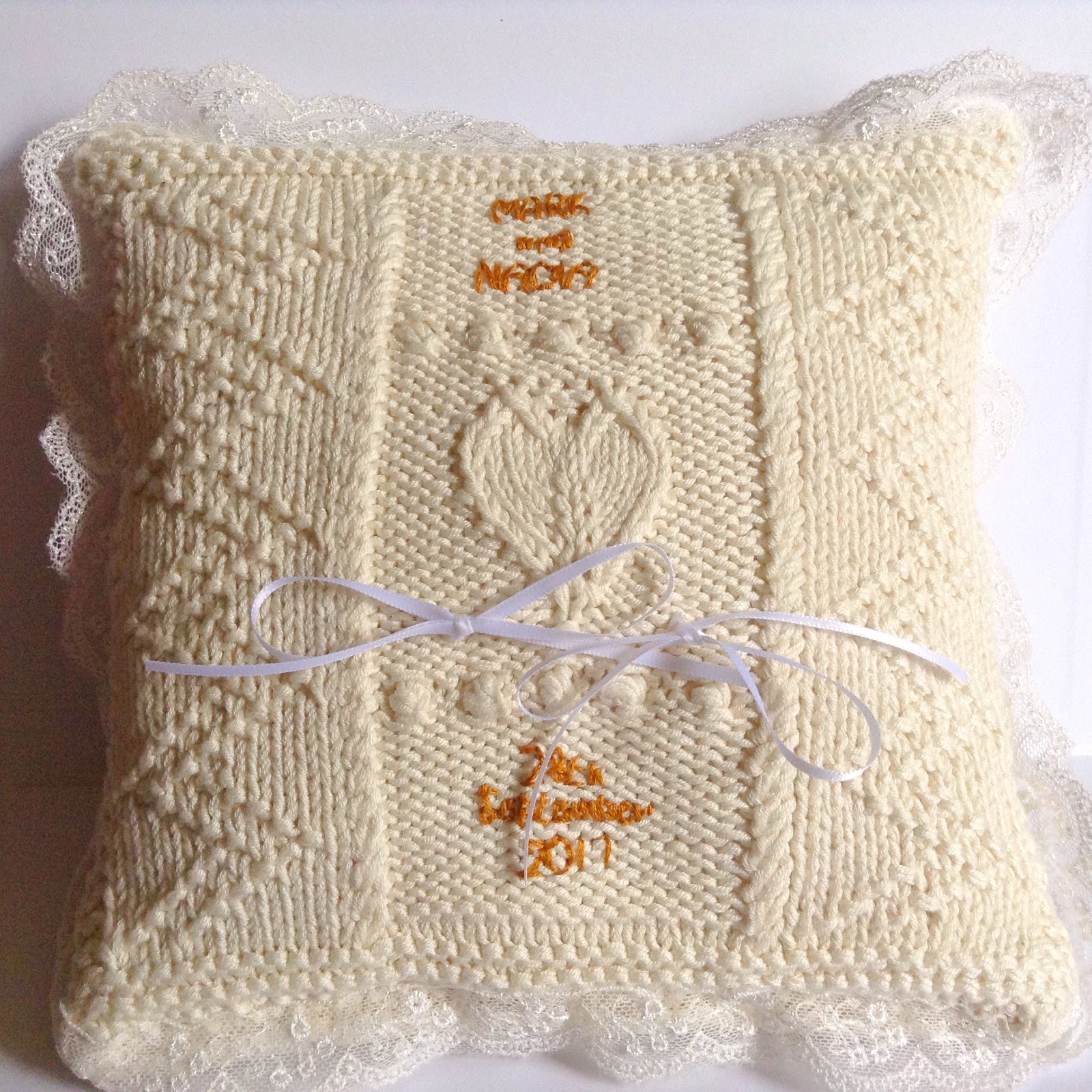 Absoknittinglutely! The Wedding Countdown Knitted Ring Cushion