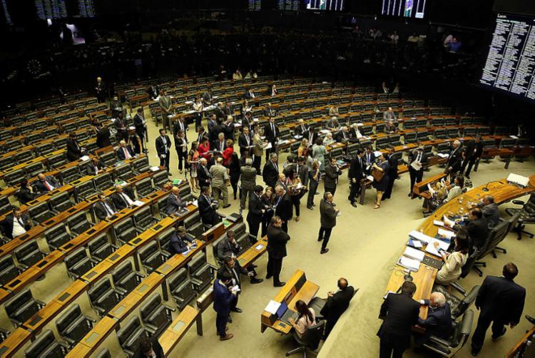 Objeto semelhante a bomba é encontrado na Câmara dos Deputados