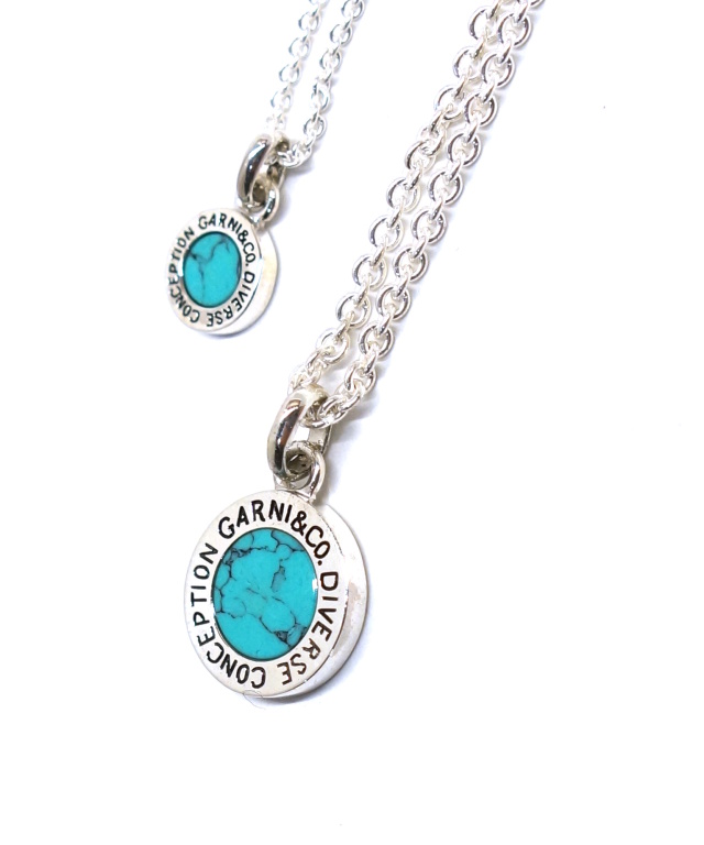 GARNI/ガルニ】夏のスタイルに映えるターコイズのペンダントなど