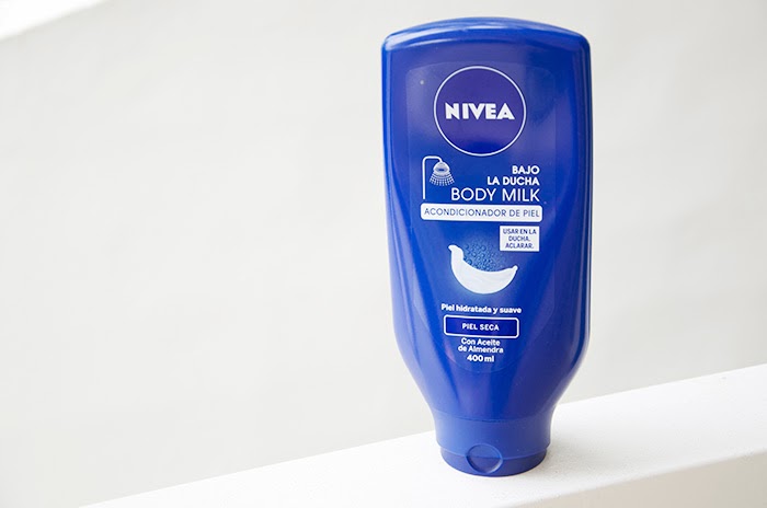 nivea bajo la ducha