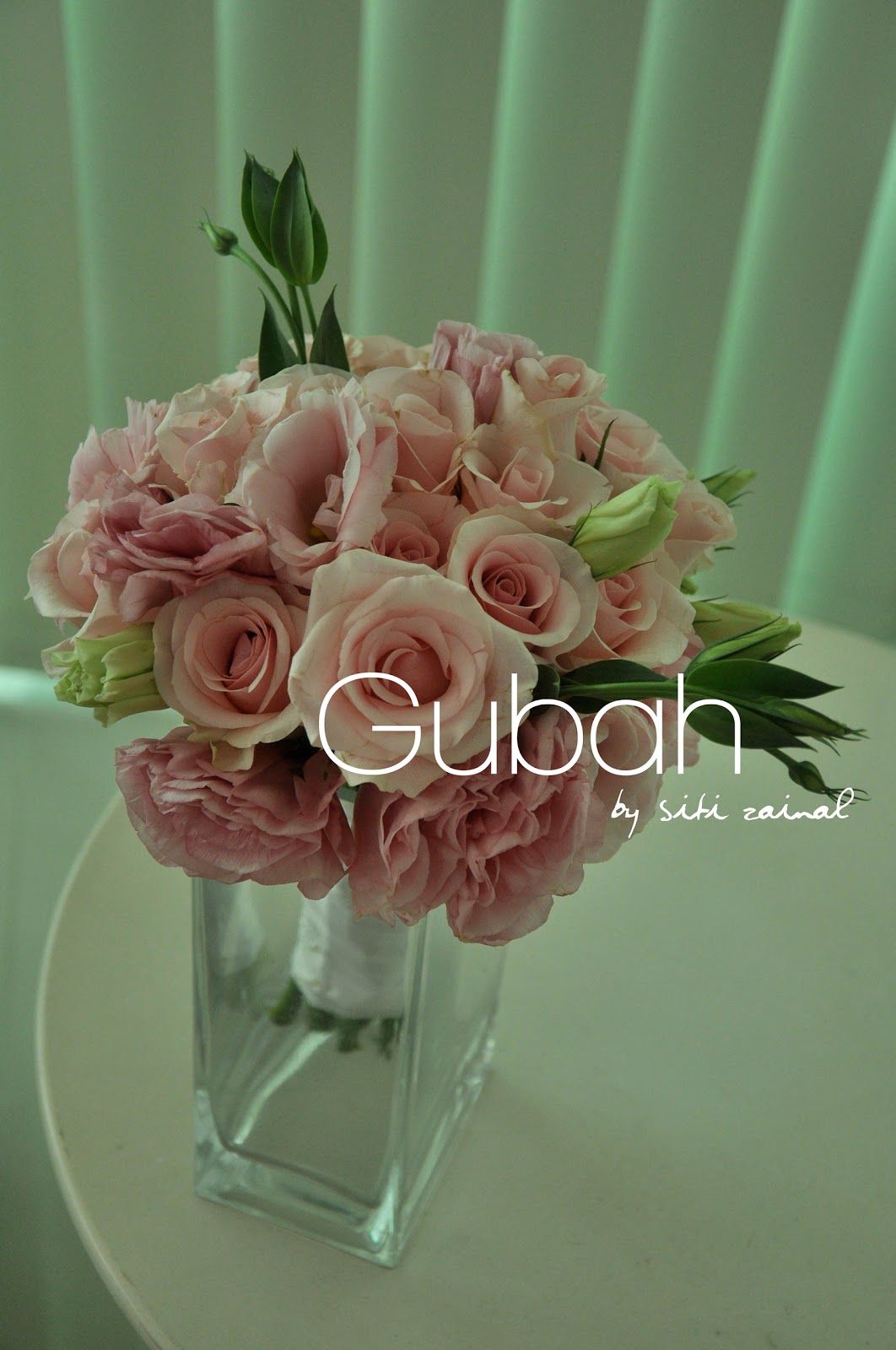 Gubah by Siti Zainal: hand bouquety pink and eustoma