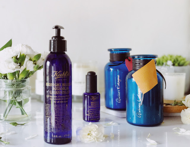 Kiehl's Midnight Recovery Botanical Cleansing Oil Review Kiehl's Midnight Recovery Botanical Cleansing Oil Review