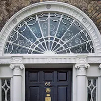 Dublin Images: fanlight of a Georgian door