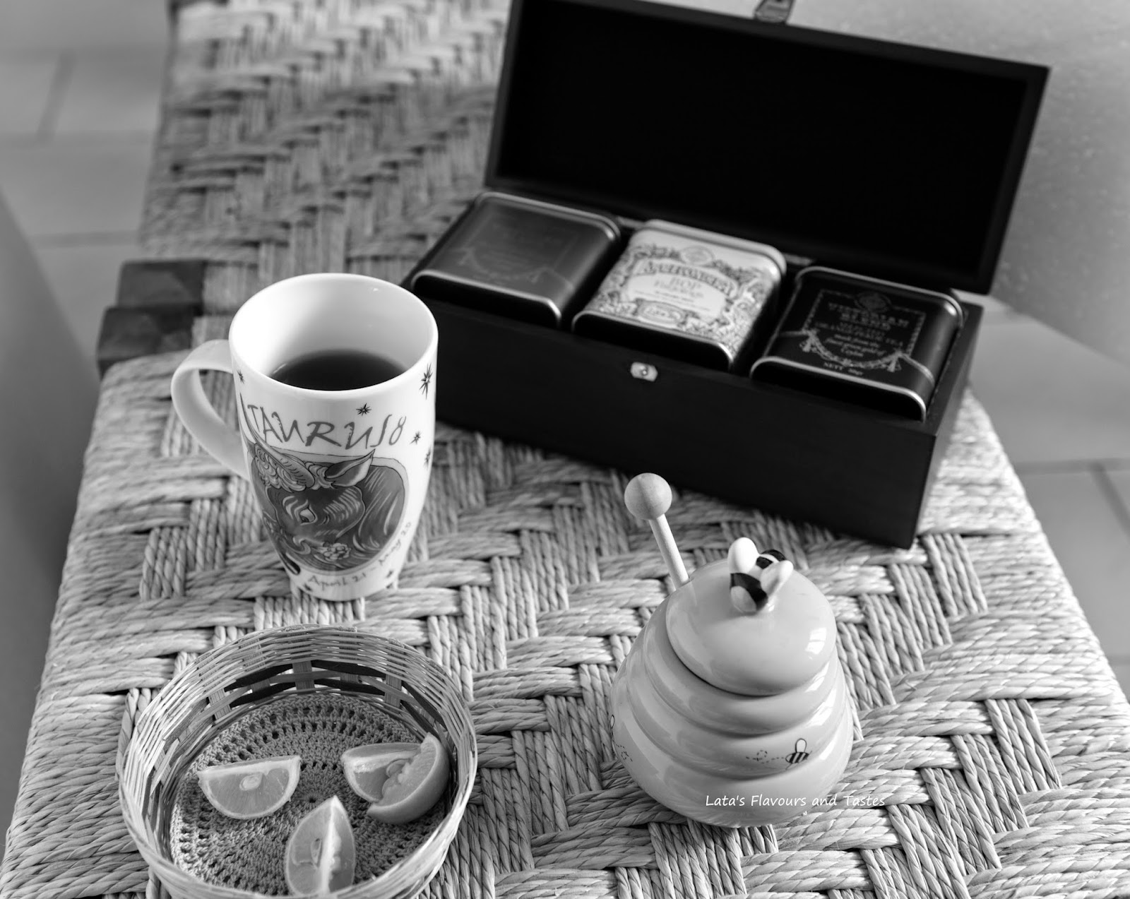 black and white theas