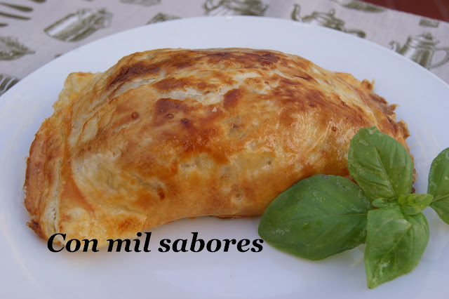 Hojaldres De Lomos De Salmón Y Cebolla Caramelizada

