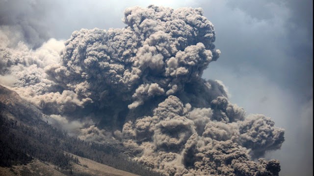 Indonesia volcano eruption kills three