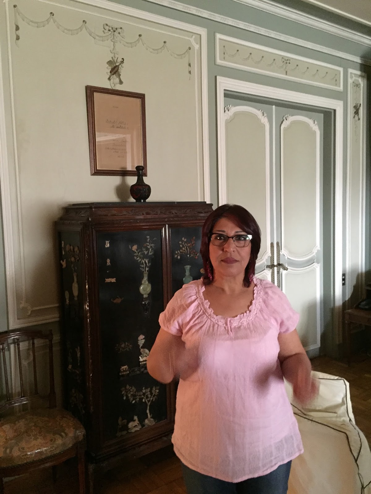 مدونة سوسن الفنية اثناء زيارتي لشقة عبد الحليم حافظ