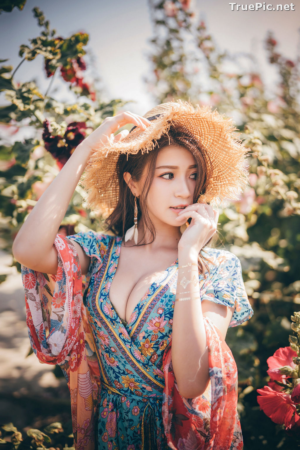 Image Taiwanese Model - 珈伊Femi - Sexy Beautiful Girl at Hollyhock Garden - TruePic.net - Picture-45