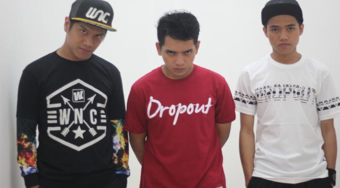 Chord Stand Here Alone Korban Lelaki - Chord Lagu Blog