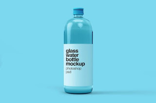 unduh gratis mockup botol air kaca