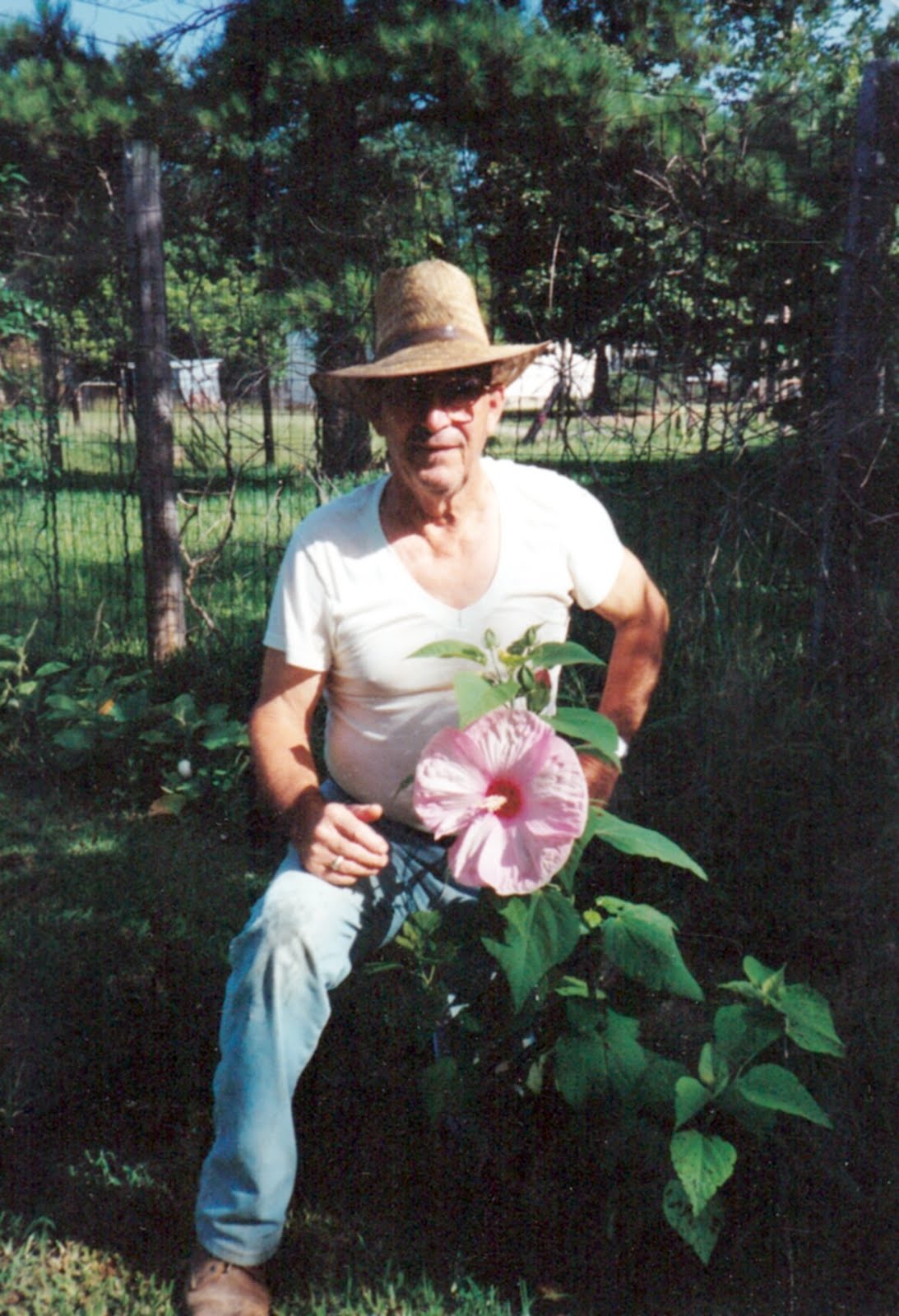 Obituaries Lewie Hendrix "Bonnie" Jennings