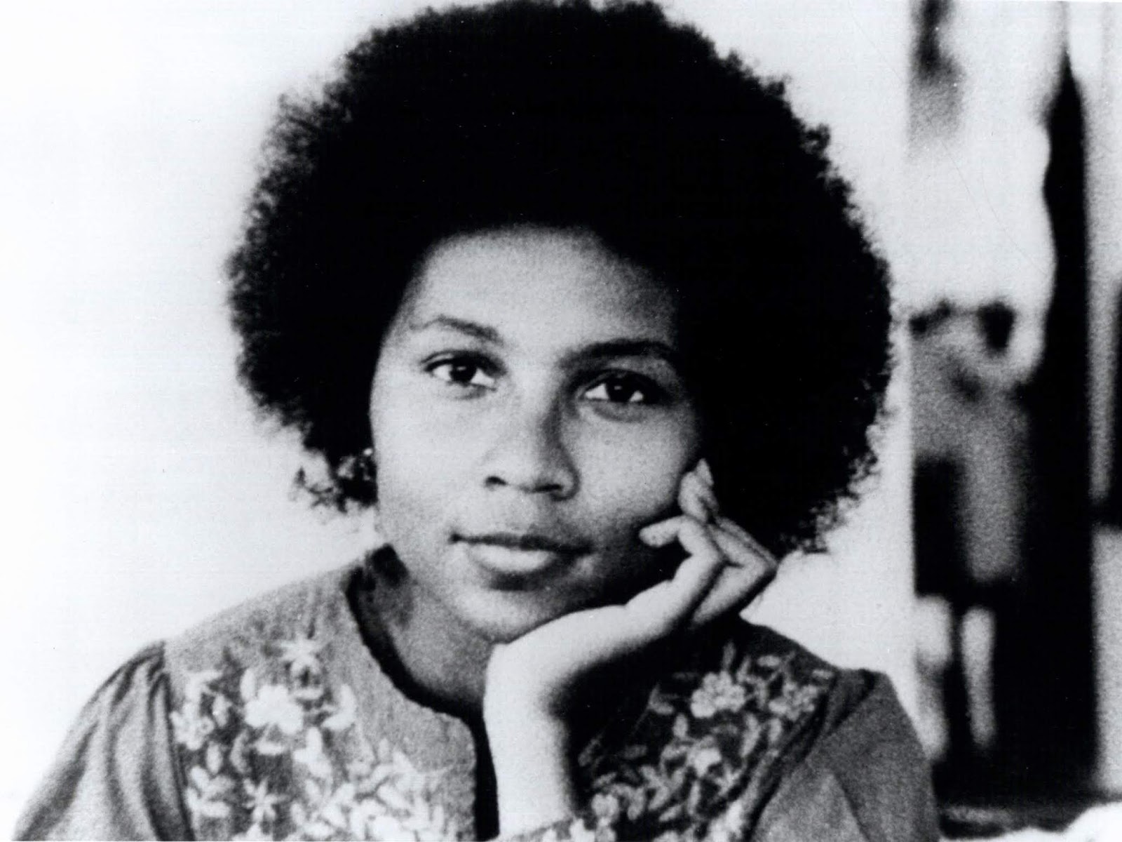 Literaturewind Bell hooks on Black Feminism