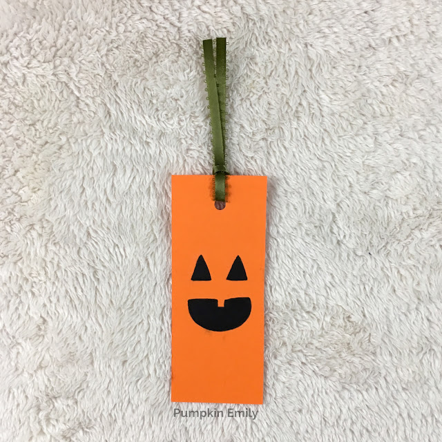 DIY Pumpkin Bookmark