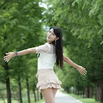 Lee Sung Hwa Sexy in Ruffle Mini Dress Foto 4