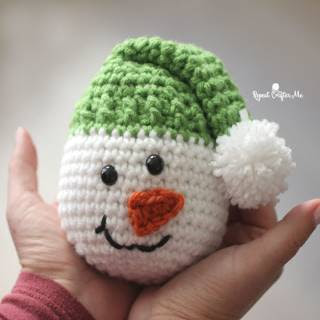 PATRON GRATIS BOLA NAVIDAD MUÑECO NIEVE AMIGURUMI 31210