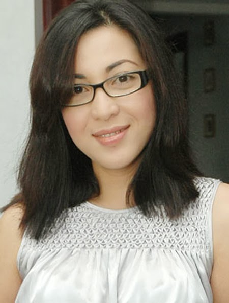 Kecantikan Idaman: Devi Permatasari