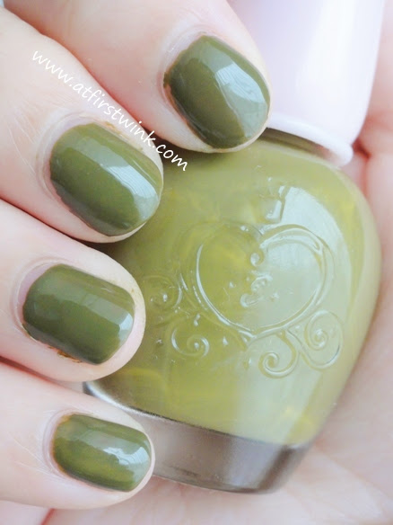 Etude House nail polish DGR704 - Only Olive review