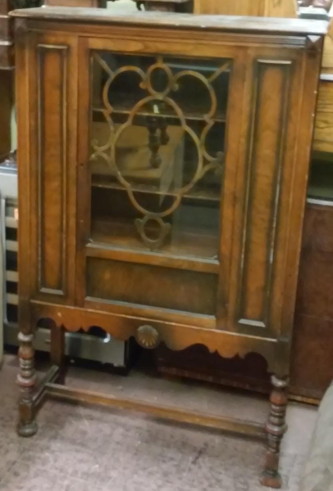 UHURU FURNITURE & COLLECTIBLES SOLD Depression Era China 80