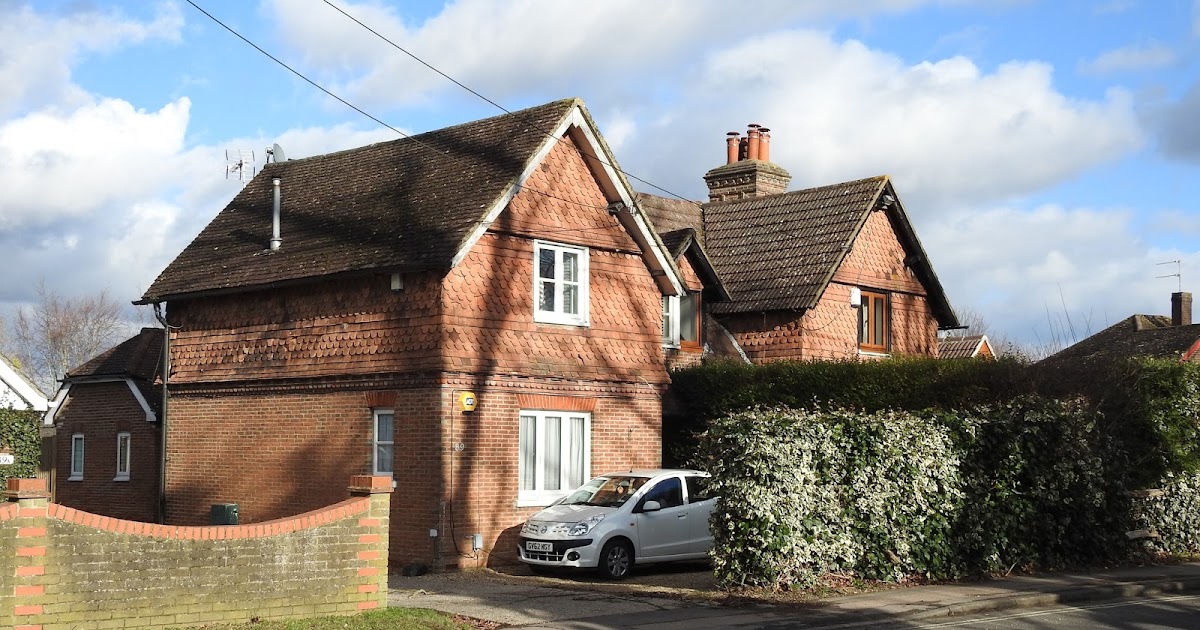Crawley Old Town FOUR PICTURES 8991 Three Bridges Road