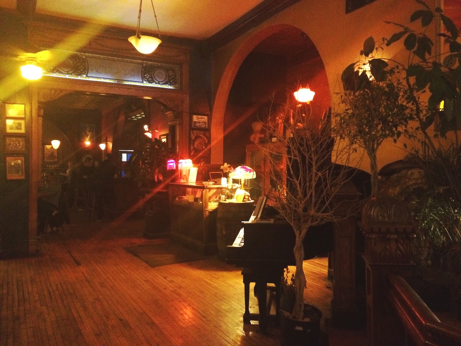 Kelsey Shaker's Cigar Bar