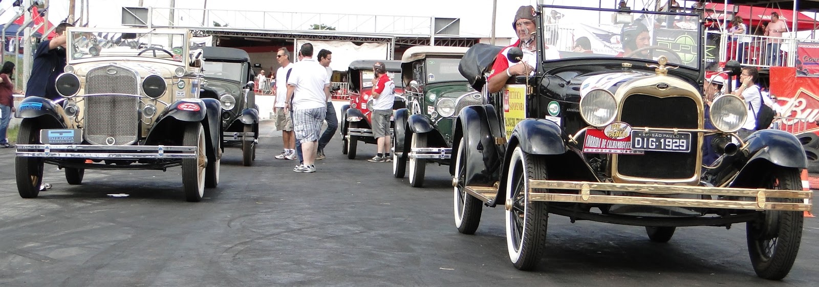 PNT - Pé na Tábua - A Corrida - O que? DKW pode ser um carro de corrida  ???? Quer conhecer a mais legal corrida de carros antigos do Brasil? Dias 02