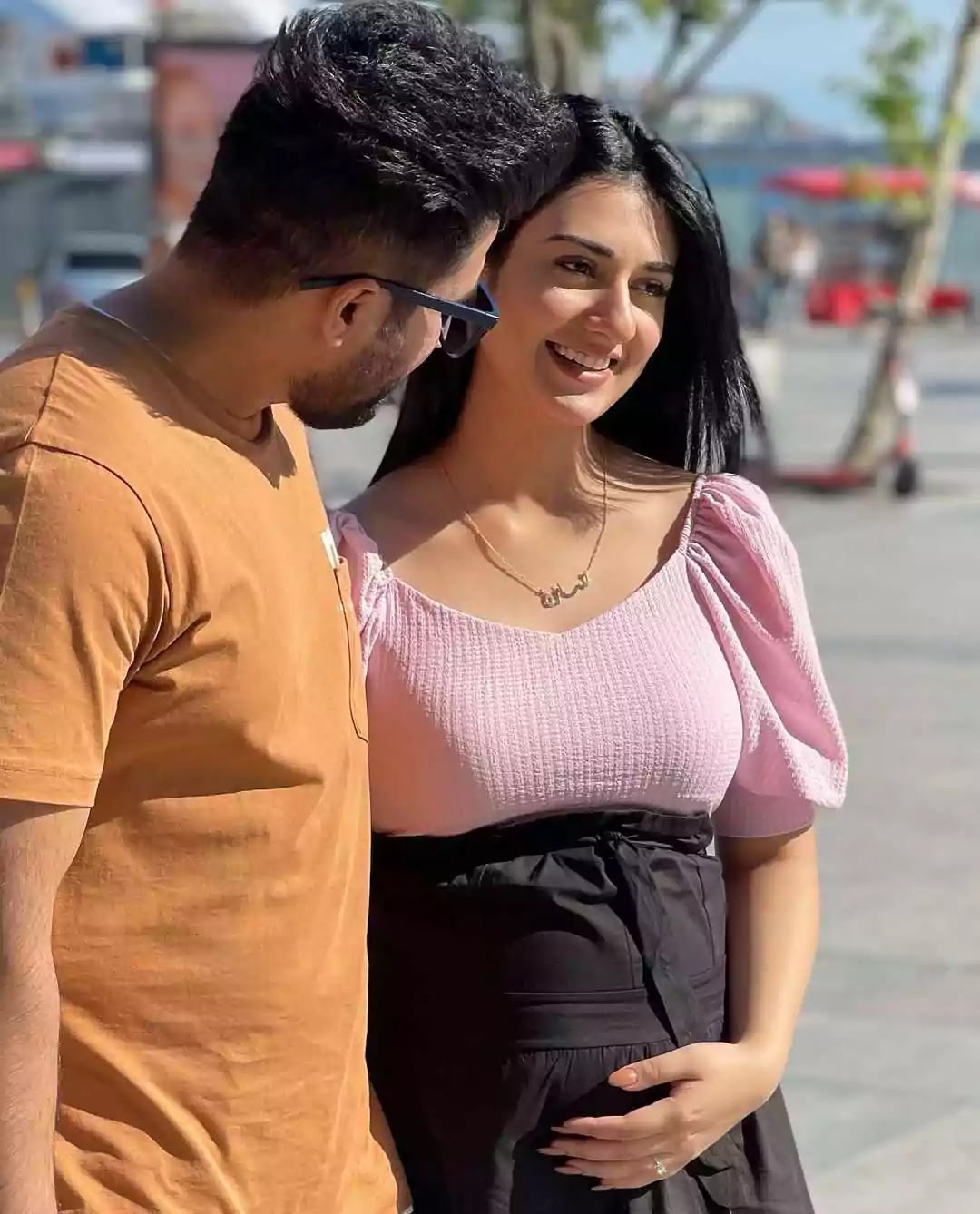 Sarah Khan Looks so Fat in her Recent Pictures