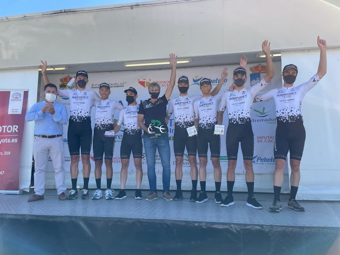 El Gsport - Grupo Innova Tormo despide la temporada desde el podio