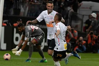 Corinthians, Palmeiras e Guarani golearam