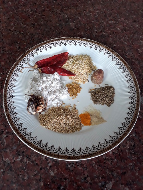 Kamarakshi Gojju / Menaskai Star Fruit Relish