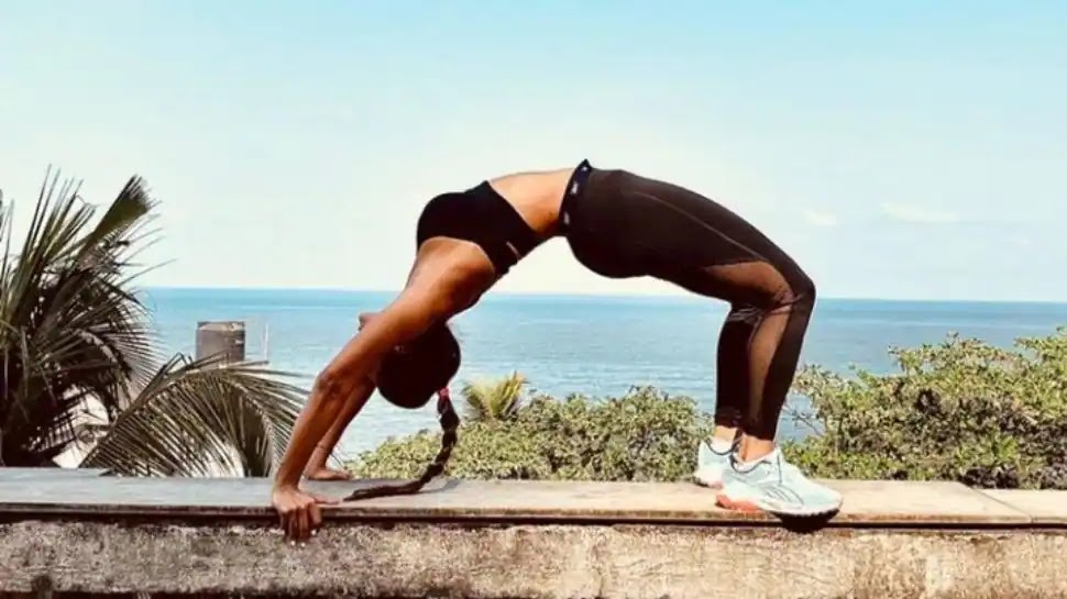 International Yoga Day 2021: Malaika Arora's Step-by-Step Guide to Yoga