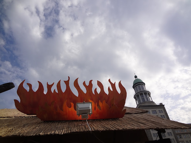 Frankfurter Tor flames