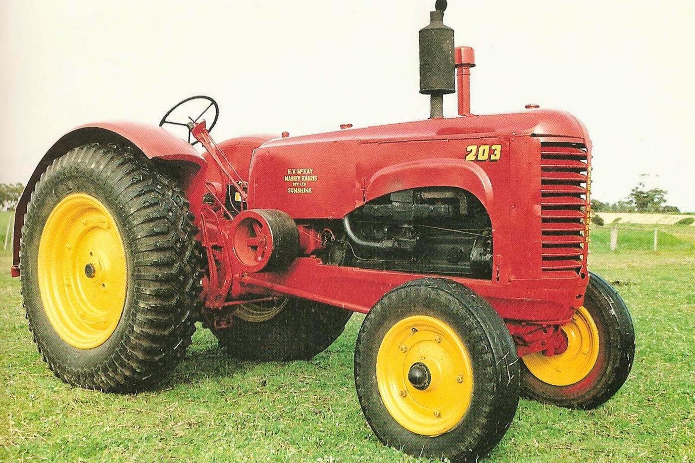Huc & Gabet: Classic Tractors in Australia by Ian M. Johnston.