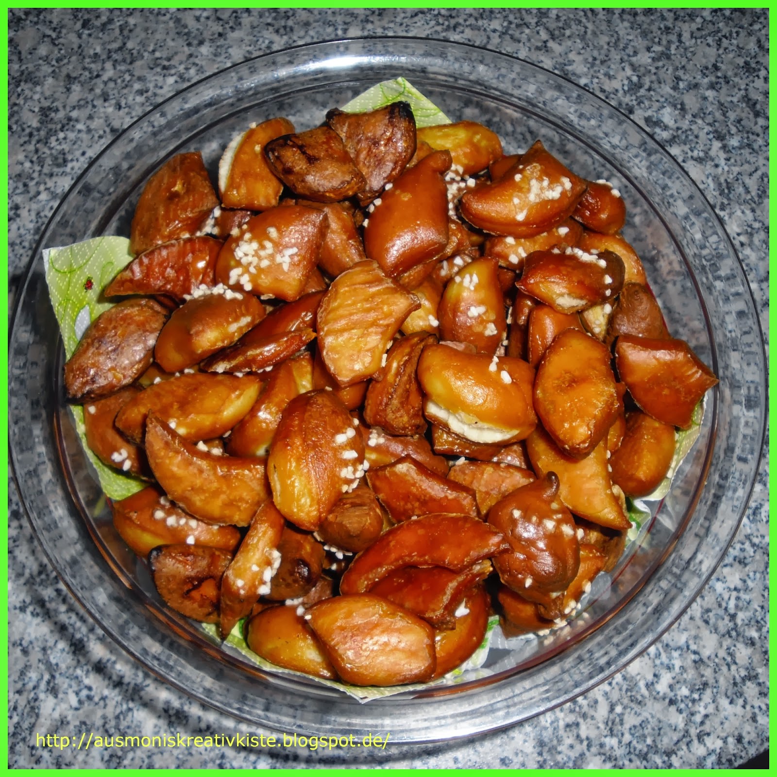 Monis Kreativkiste: Laugen-Kastanien Monis Kreativkiste: Laugen-Kastanien