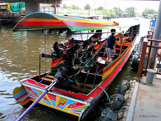 MERCADO FLOTANTE TALING CHAN, BANGKOK. TAILANDIA