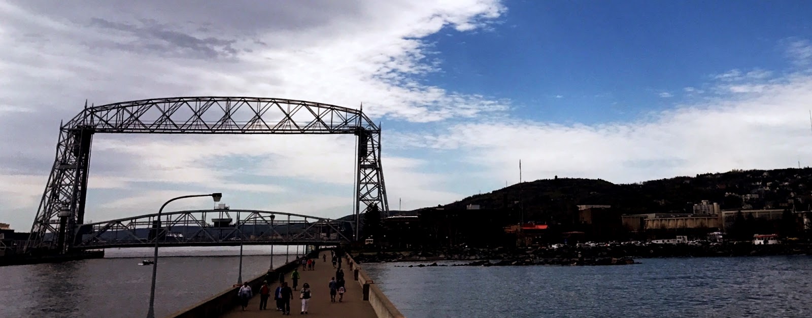 [Minnesota Duluth] Lake Superior Waterfront and Canal Park Walking Tour