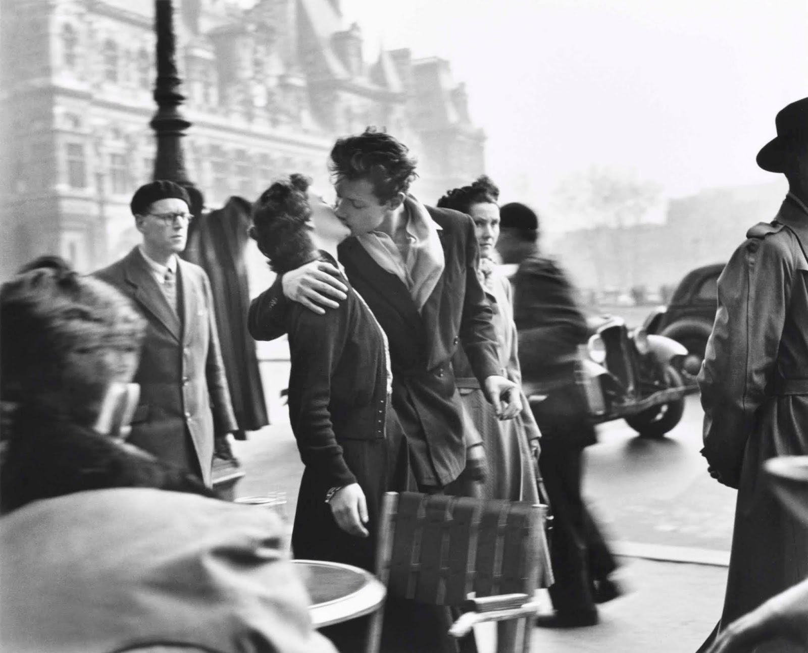 The Photo Was Posed But The Kiss Was Real The Story Behind The Most Famous Kiss Photo By
