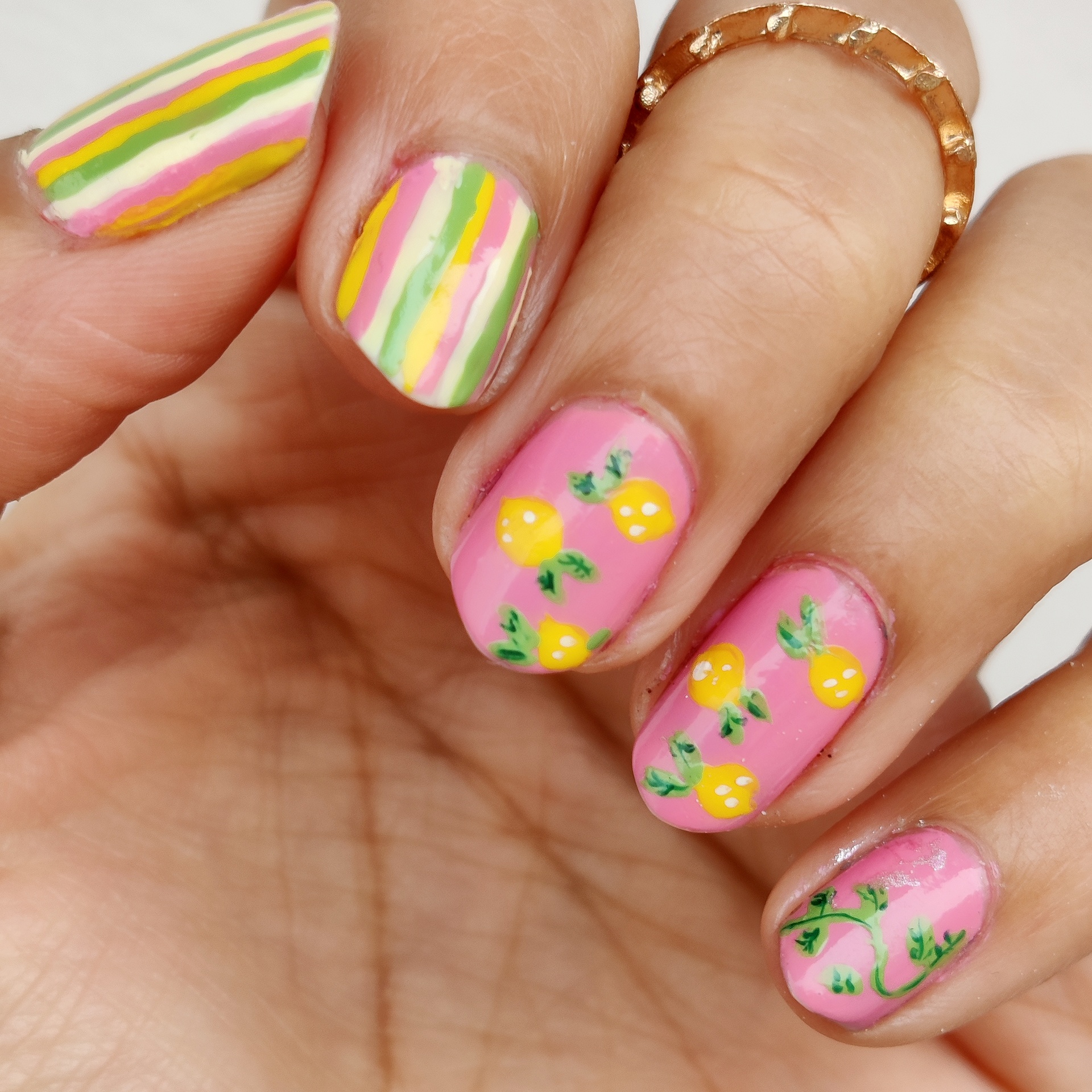 7 Easy Nail Designs That Feel Like Summer | Fashionisers©