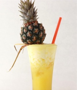 traditional american cocktail with pineapple and rum